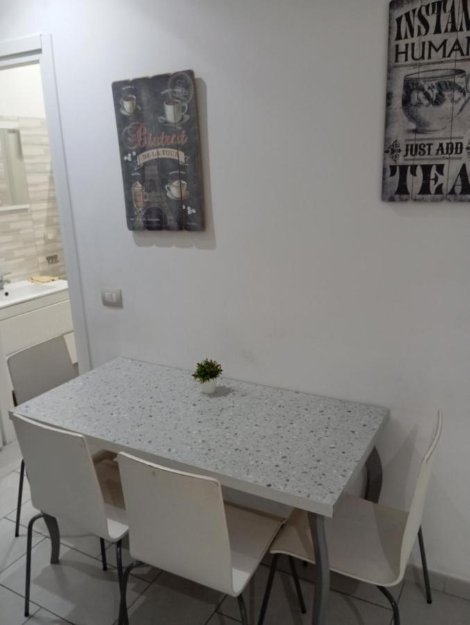 شقة Apartament Famagosta Milano المظهر الخارجي الصورة